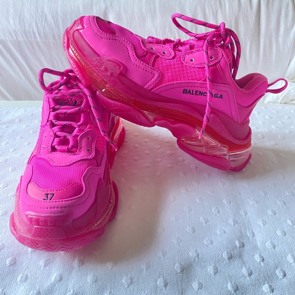 Balenciaga Triple S hot pink sneaker